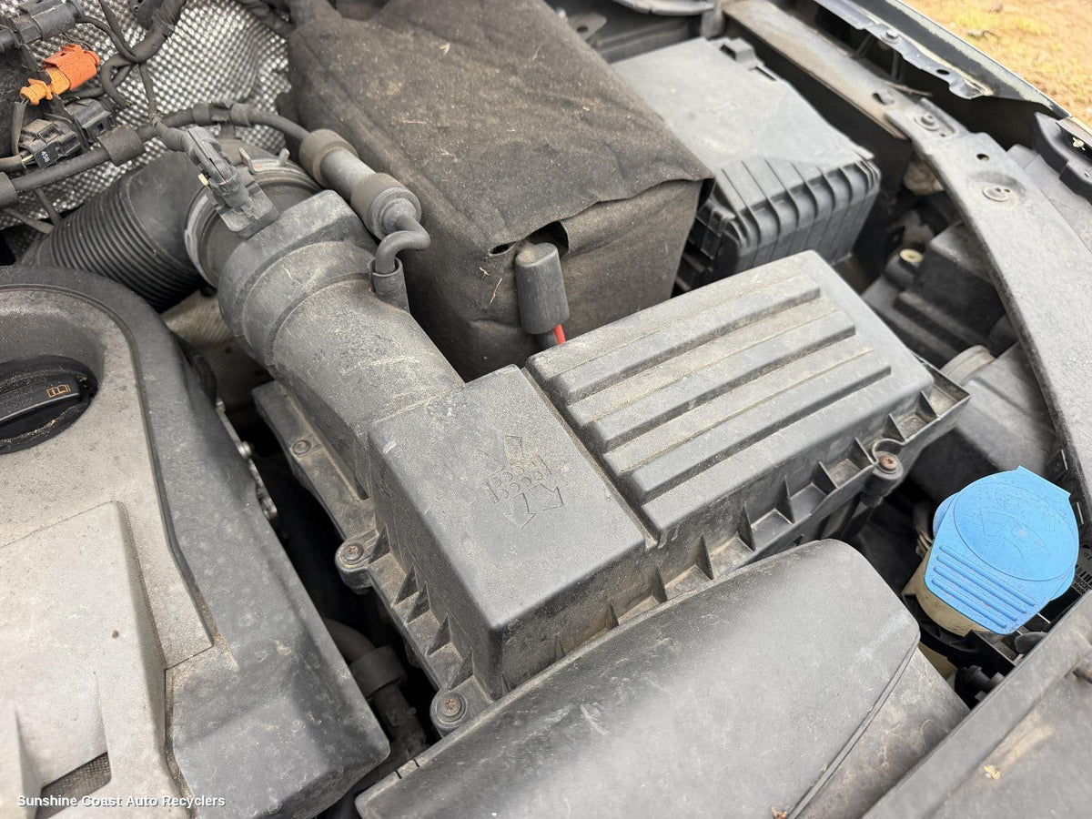 2008-2016 Volkswagen Tiguan Air Cleaner Box