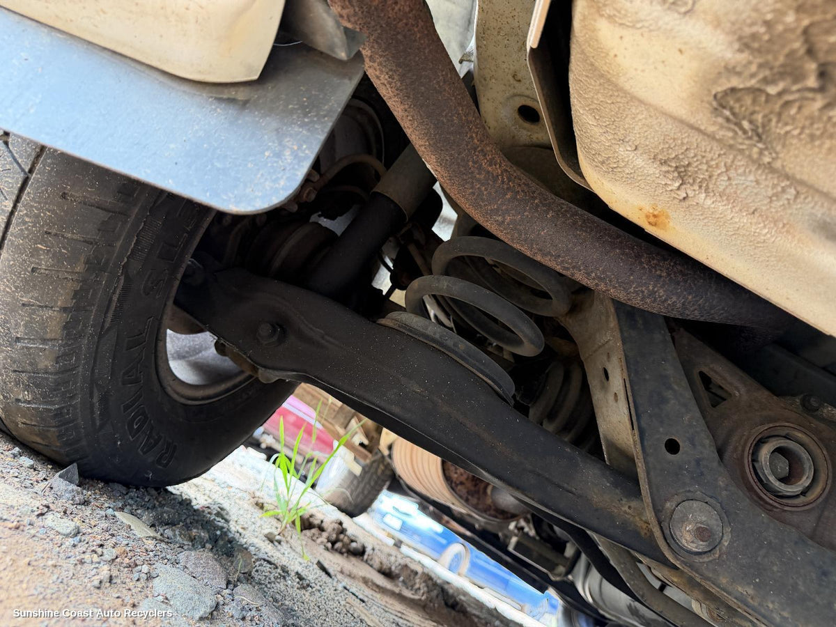 2000-2006 Mitsubishi Pajero Left Rear Trailing Arm