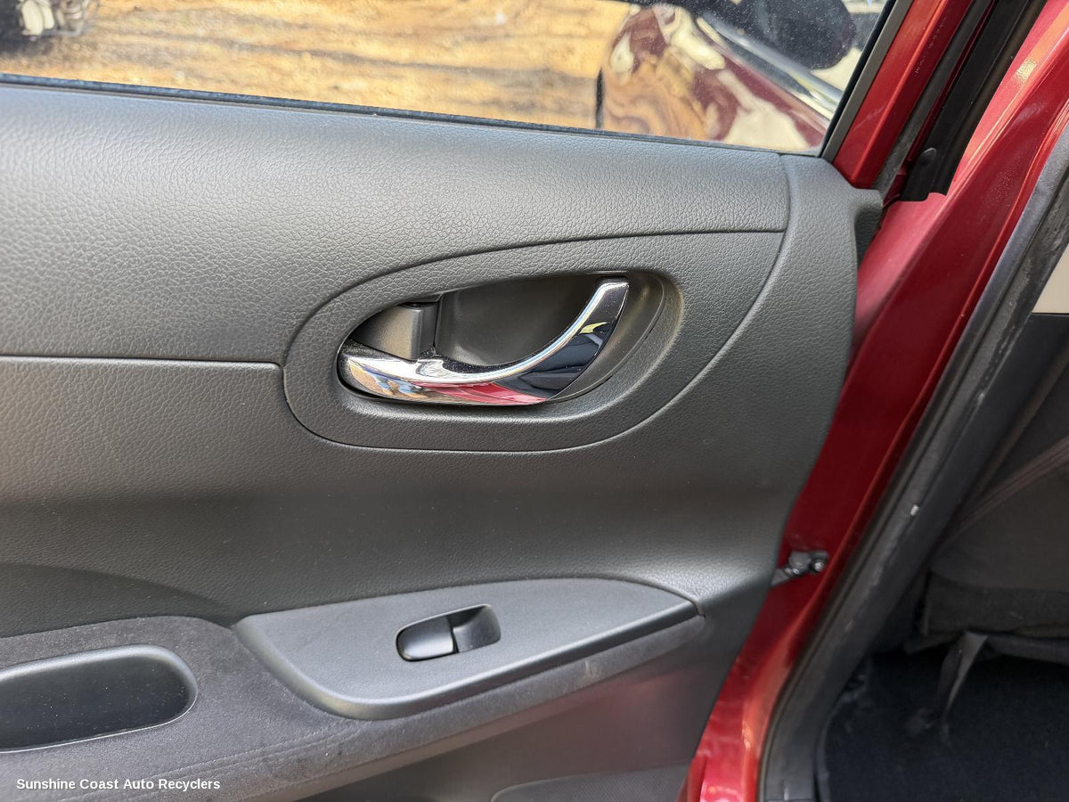 2012-2017 Nissan Pulsar Door Handle