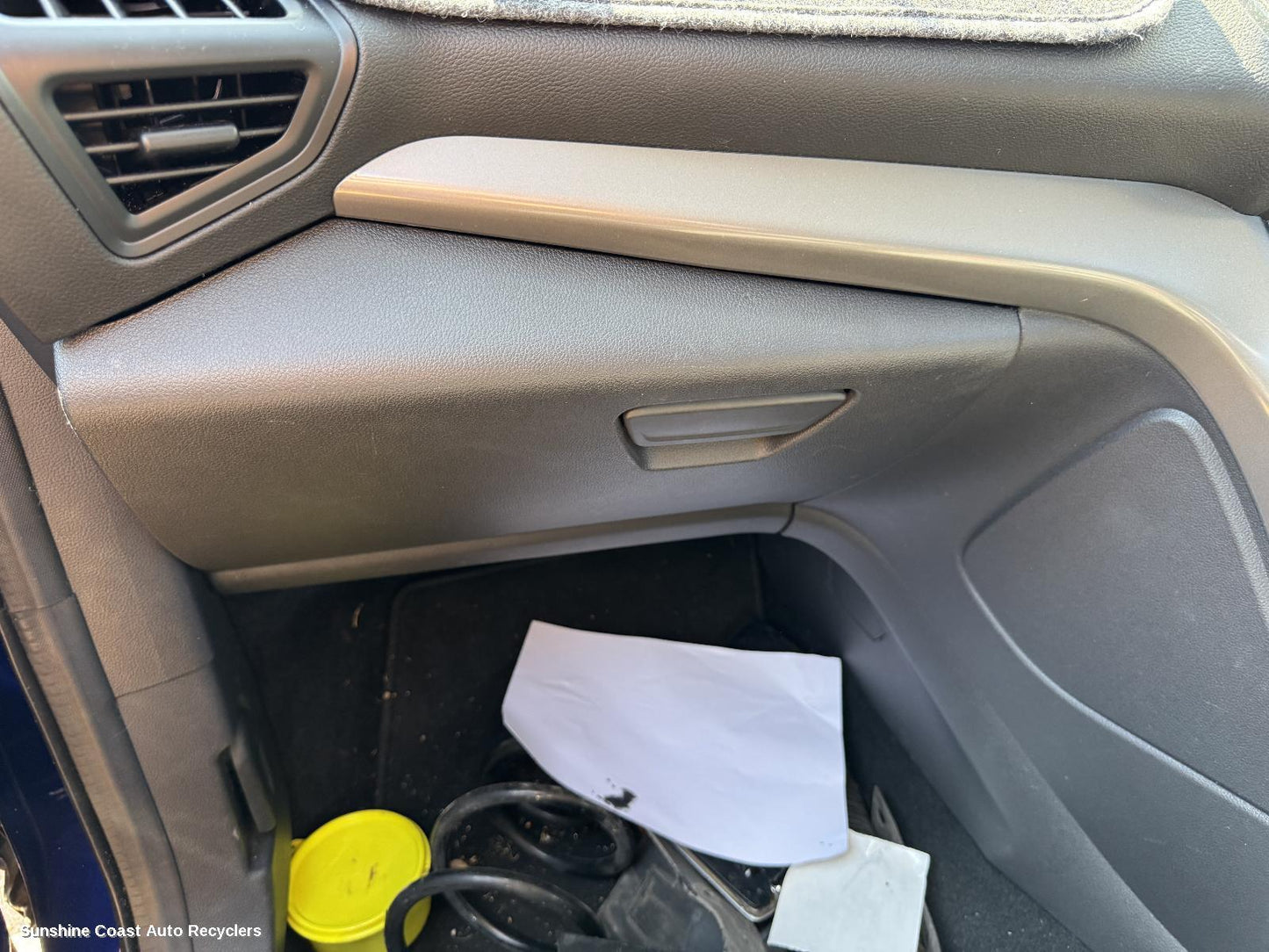 2015 Ford Kuga Glove Box
