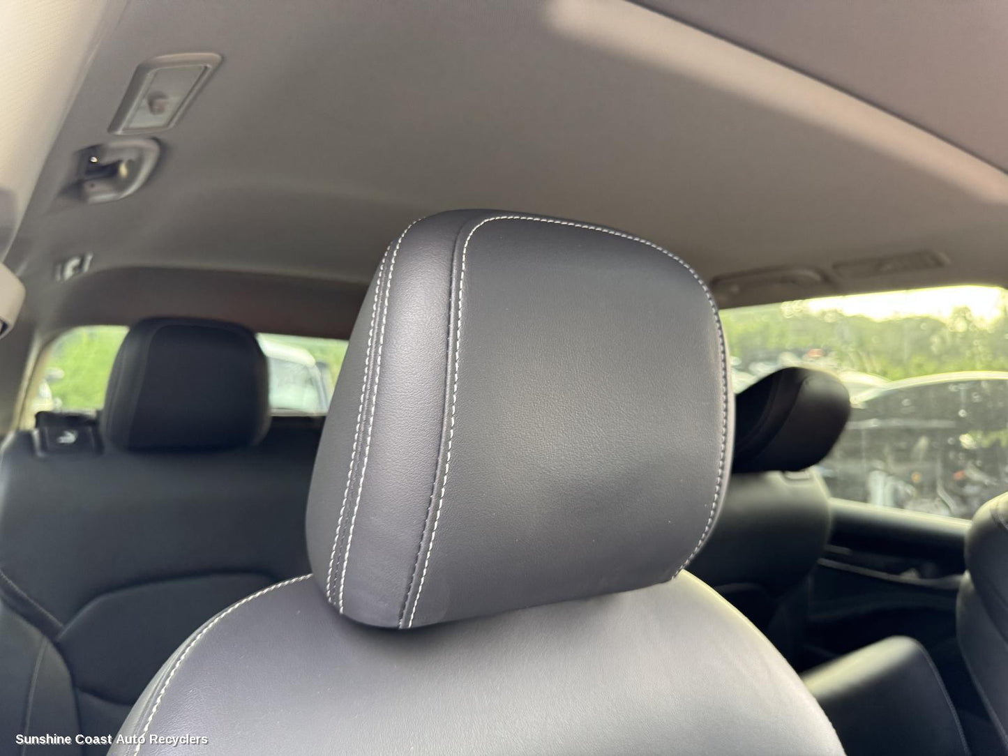 2022 Ldv D90 Headrest