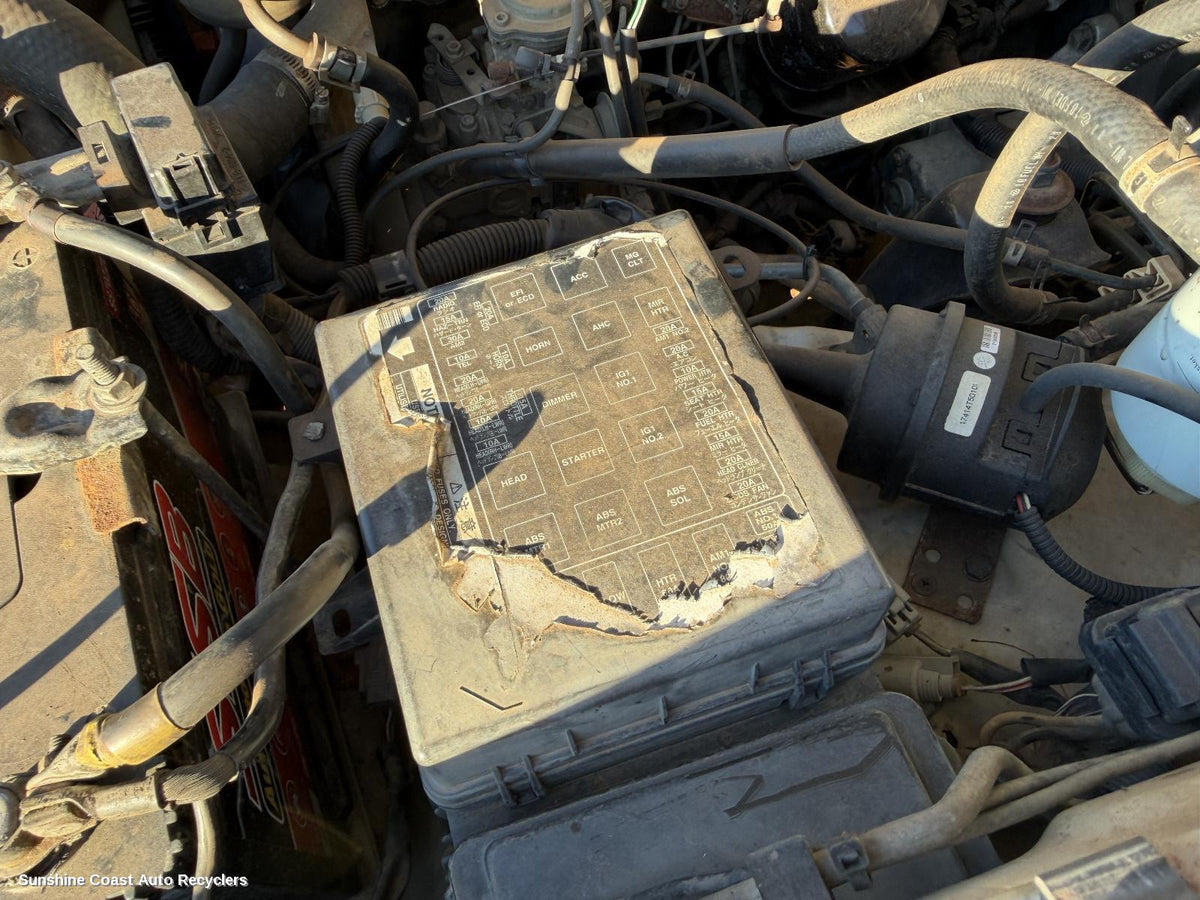 1998-2007 Toyota Landcruiser Fuse Box