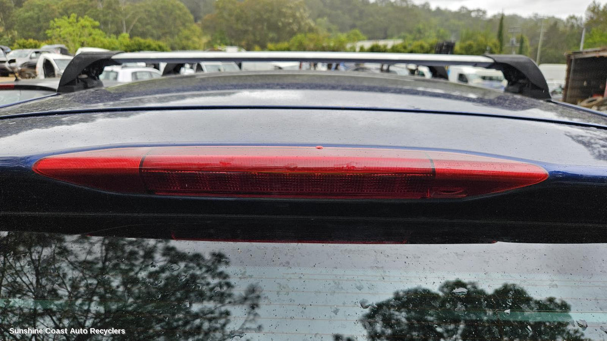 2009-2014 Subaru Liberty High Level Stoplight