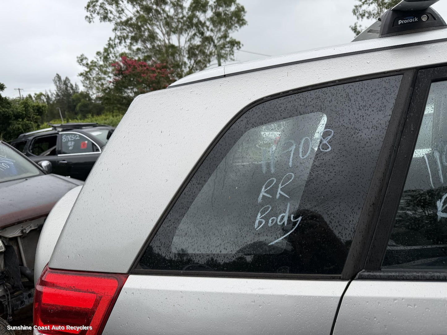 2015 Suzuki Vitara Right Rear Side Glass
