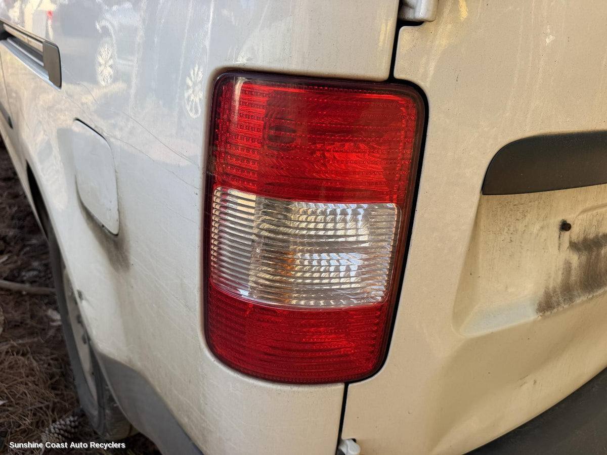 2004-2010 Volkswagen Caddy Left Taillight