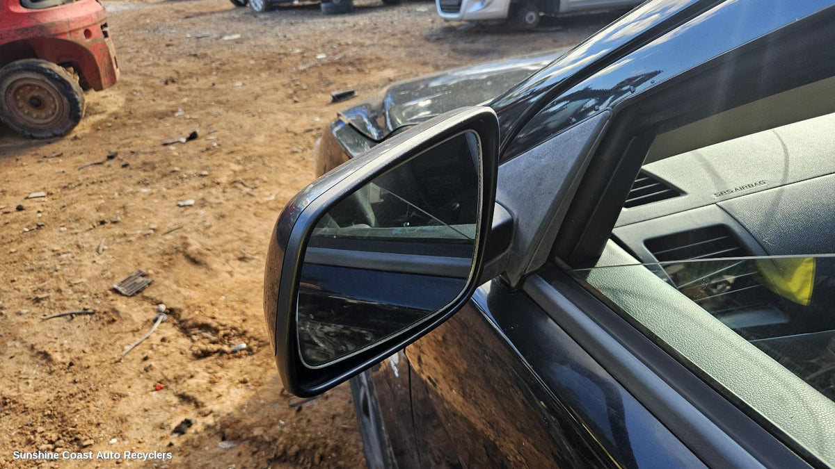 2007-2014 Mitsubishi Lancer Left Door Mirror