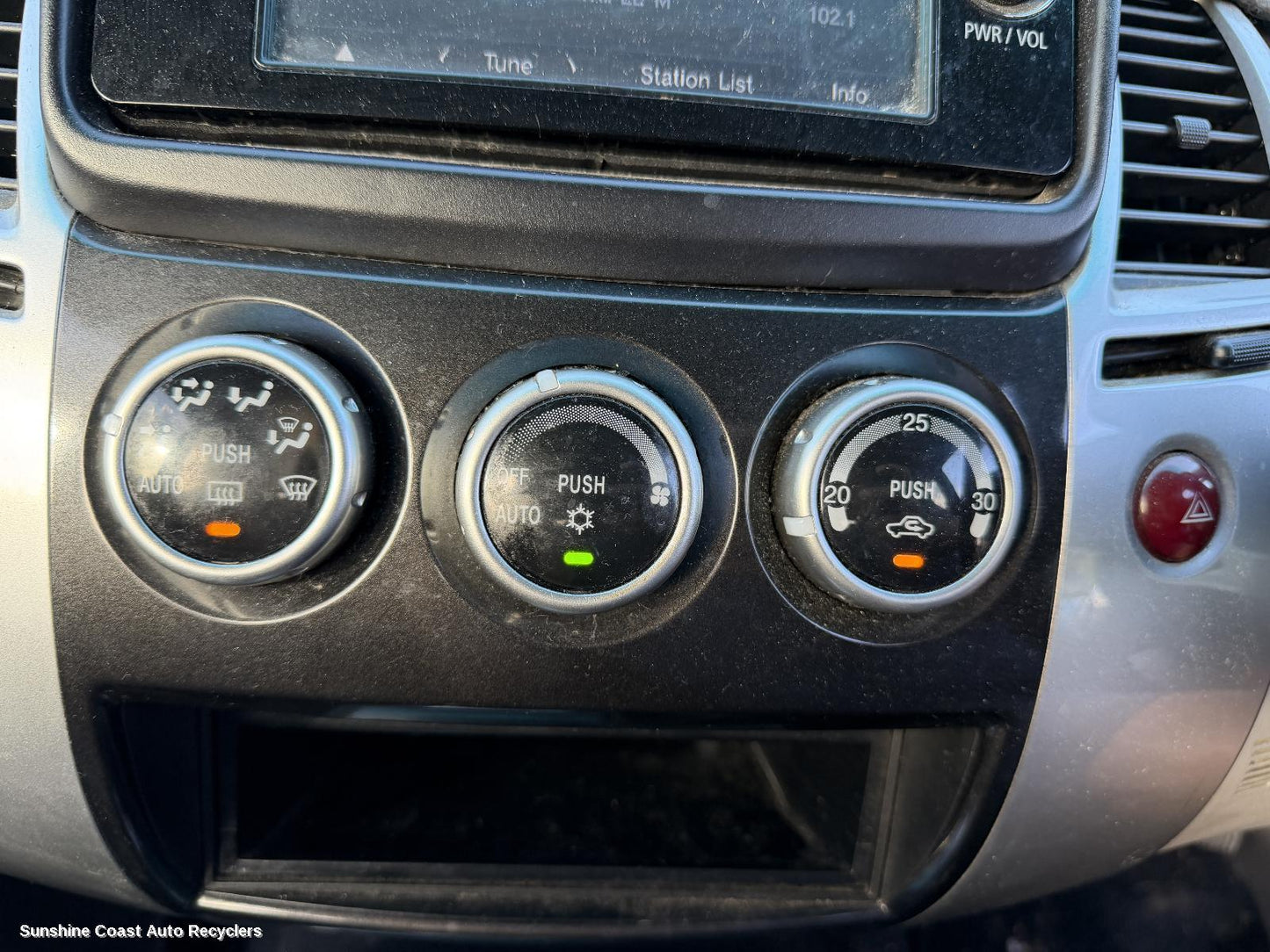 2009-2015 Mitsubishi Challenger Heater Ac Controls