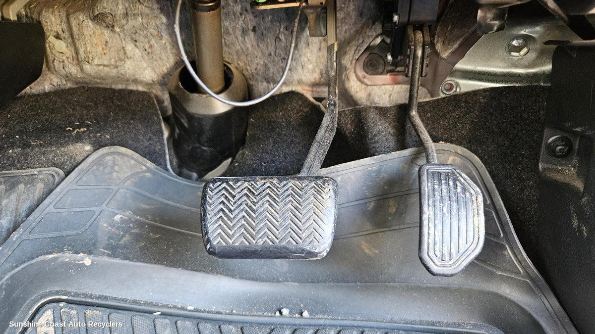 2005-2012 Toyota Rav4 Pedal Assembly