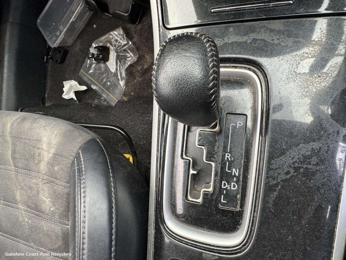 2018 Mitsubishi Outlander Gear Stick Shifter