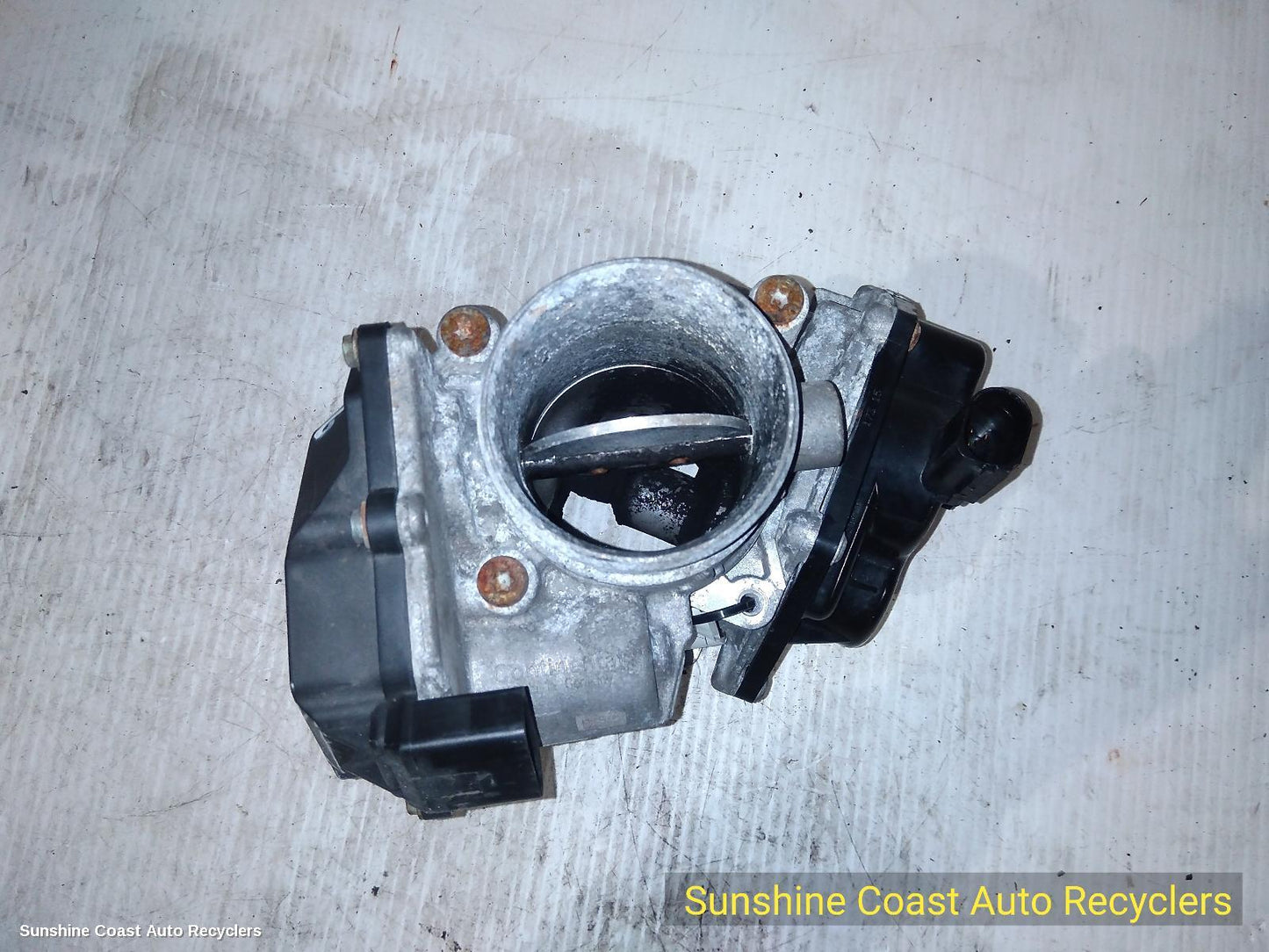 2015 Volkswagen Amarok Throttle Body
