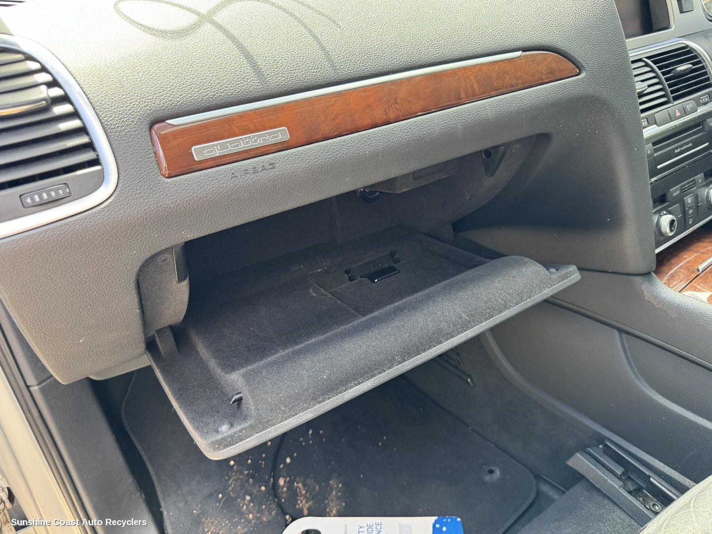 2010 Audi Q7 Glove Box