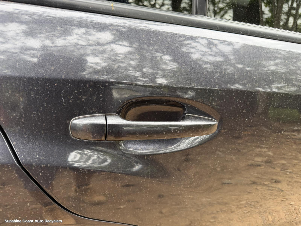 2011-2017 Subaru Impreza Door Handle