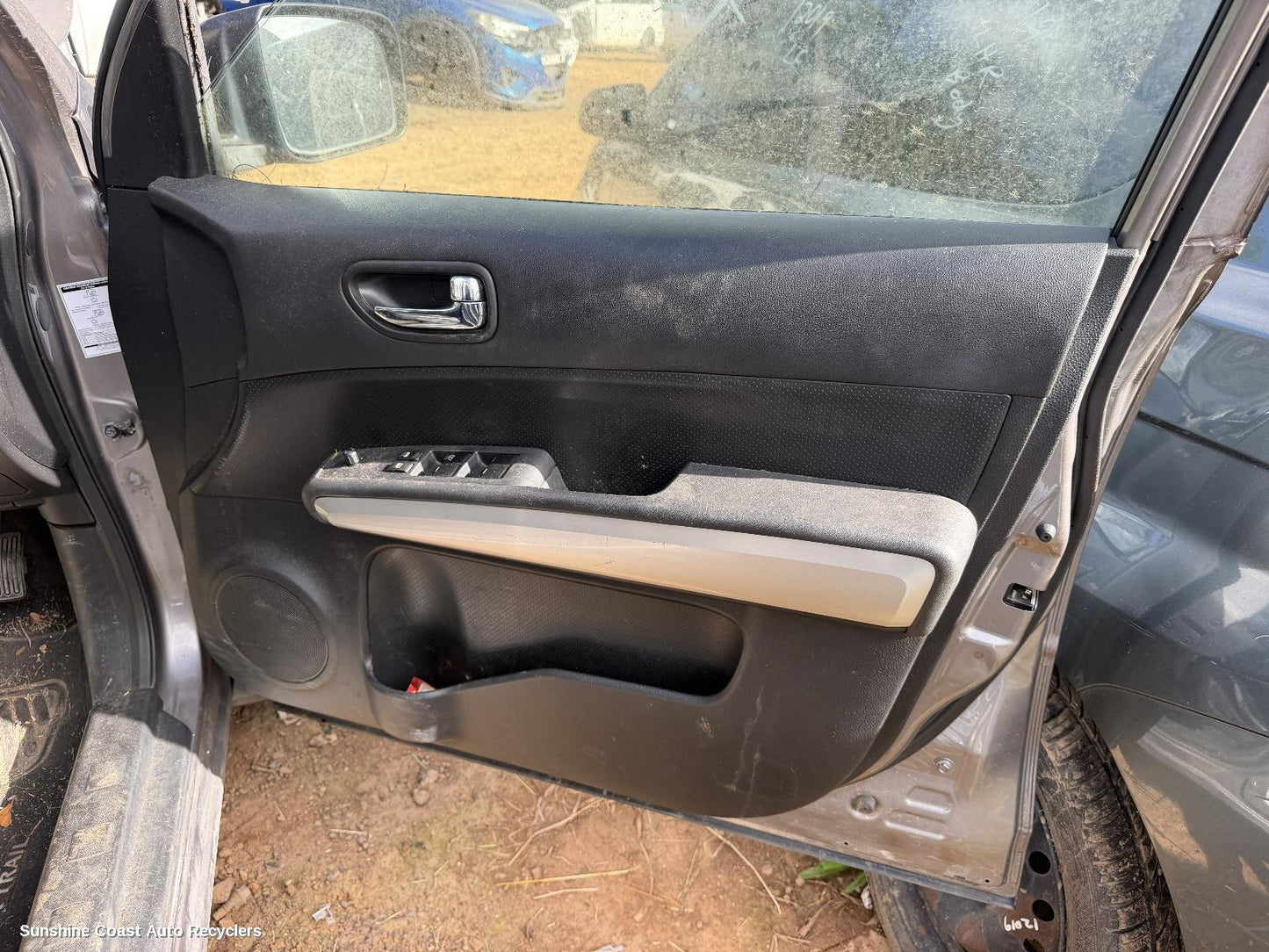 2007-2013 Nissan Xtrail Pwr Dr Wind Switch