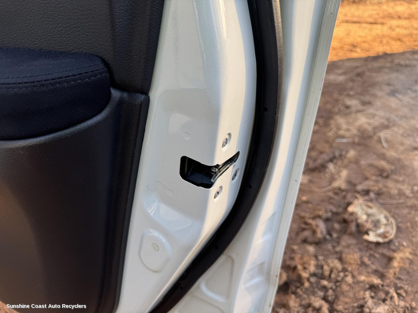 2015 Nissan Qashqai Door Boot Gate Lock