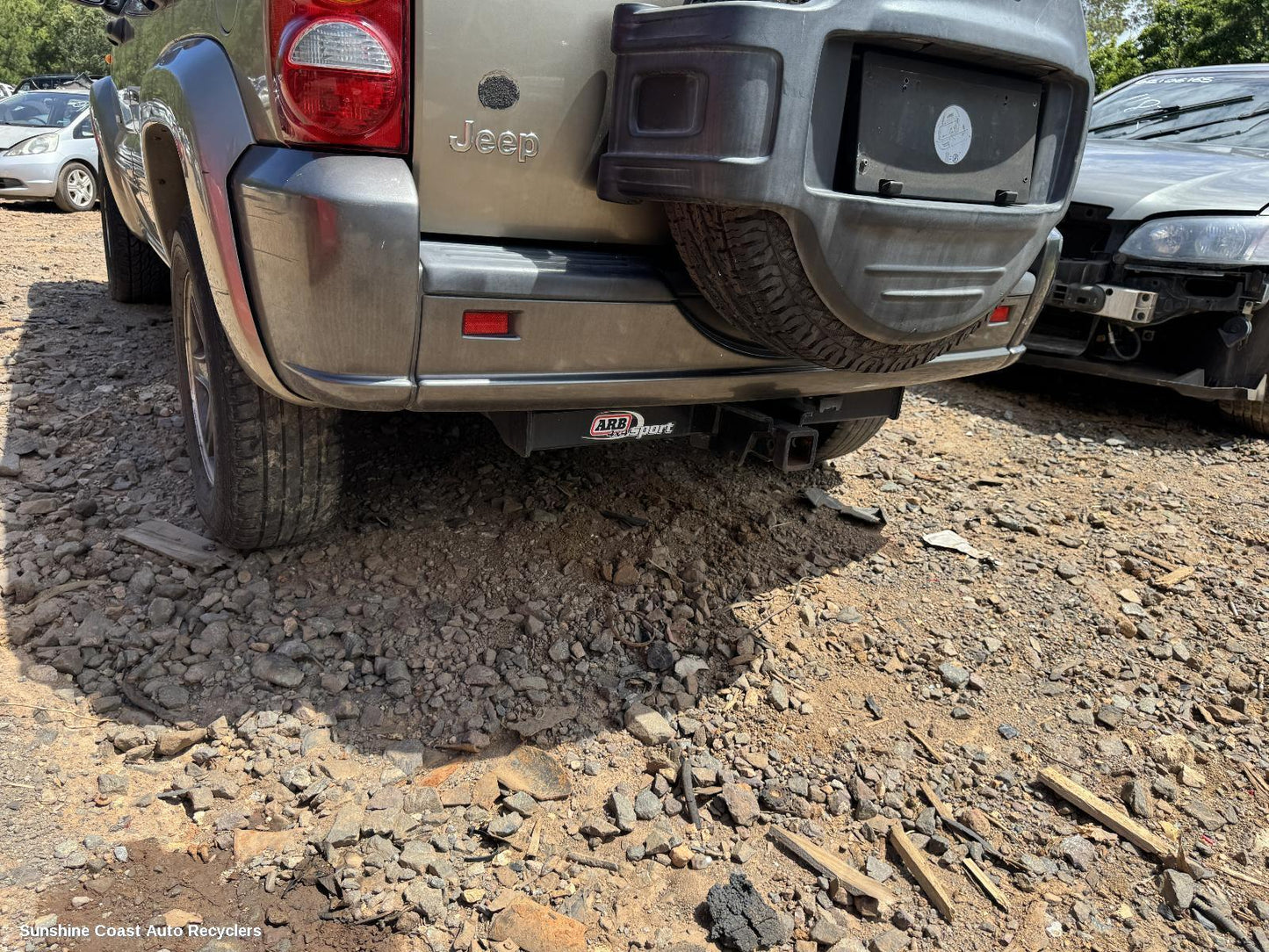 2004 Jeep Cherokee Towbar