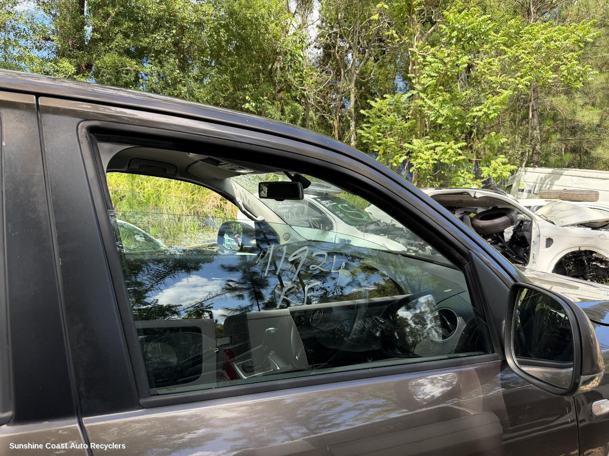 2010-2022 Volkswagen Amarok Right Front Door Window
