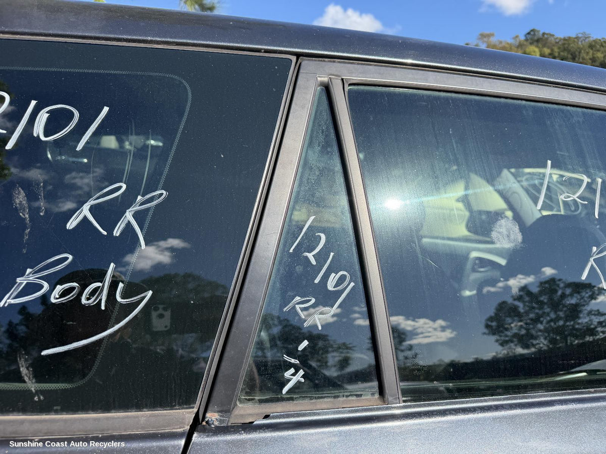 2005-2012 Toyota Rav4 Right Rear 1 4 Door Glass