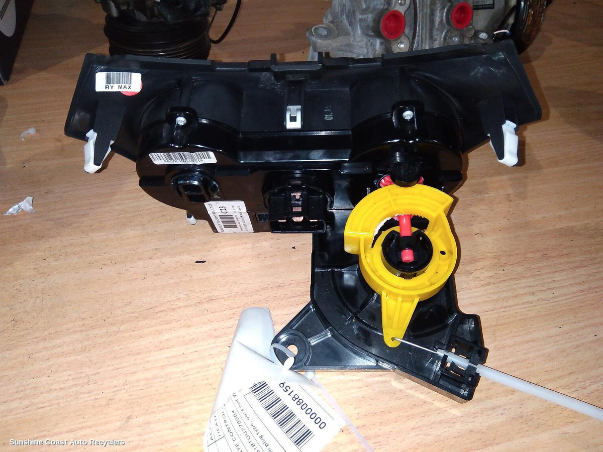2011-2019 Hyundai Accent Heater Ac Controls