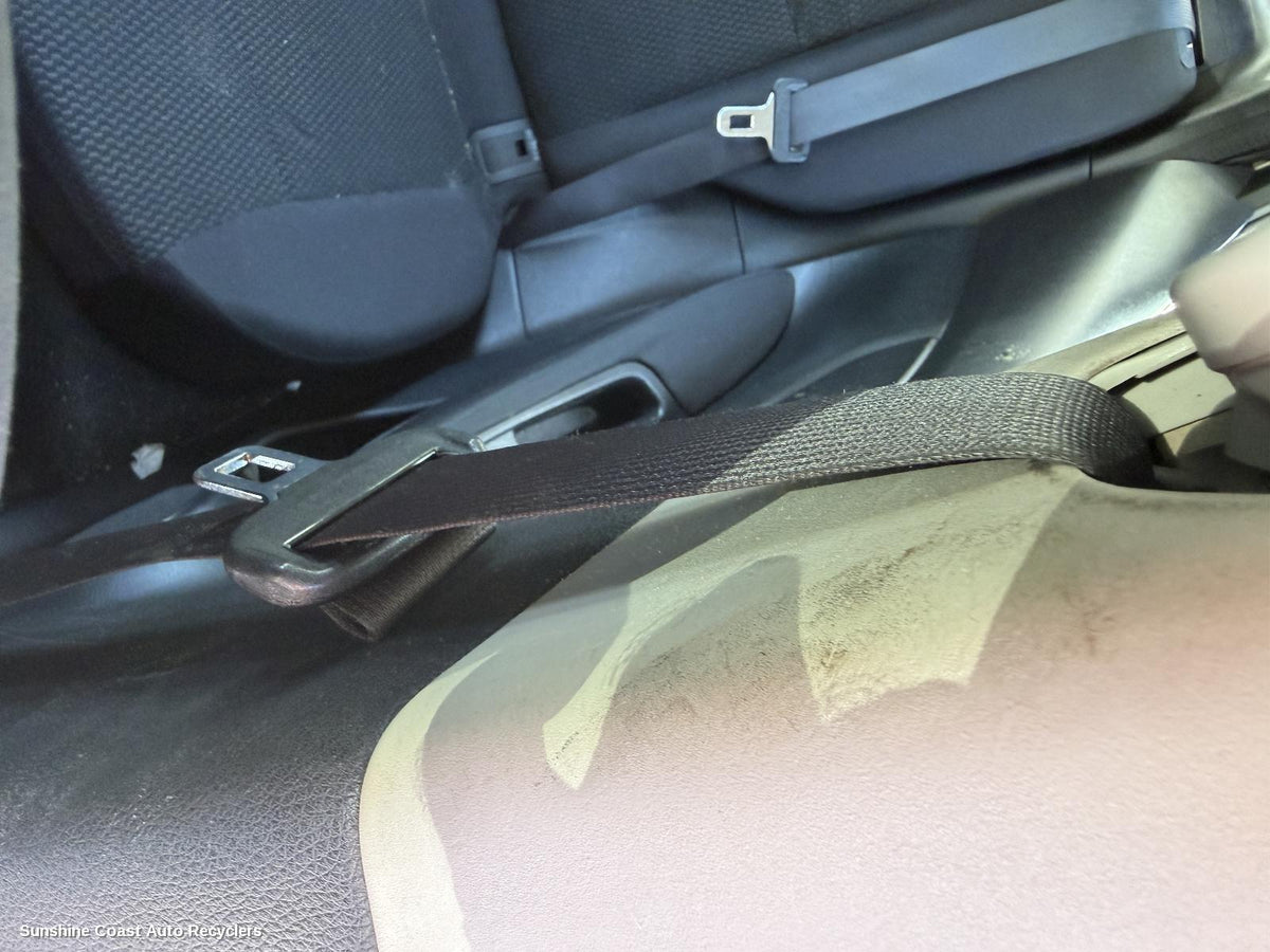 2013-2021 Nissan Qashqai Seatbelt Stalk