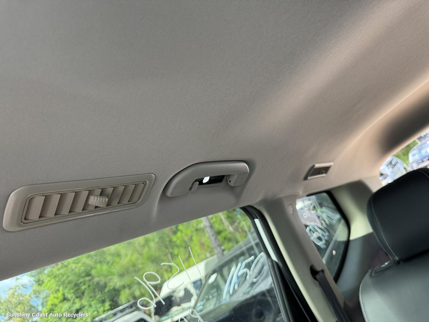 2023 Ldv D90 Grab Handle