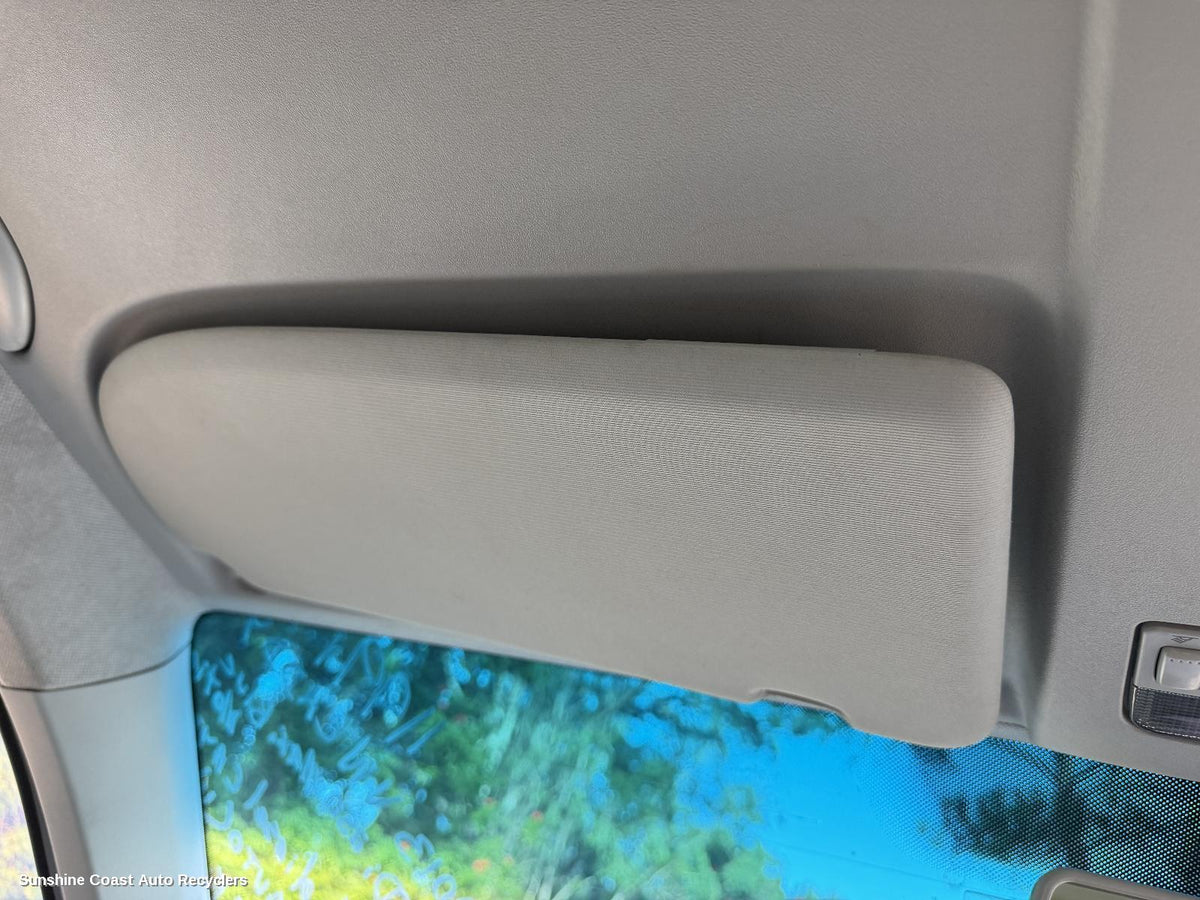 2010-2015 Volkswagen Caddy Sunvisor