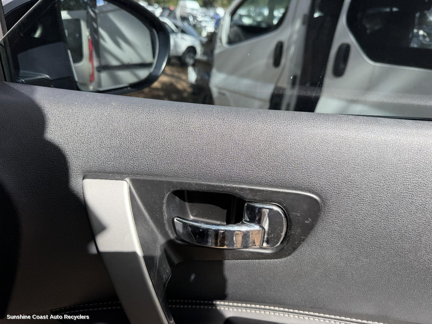 2010-2014 Nissan Dualis Door Handle