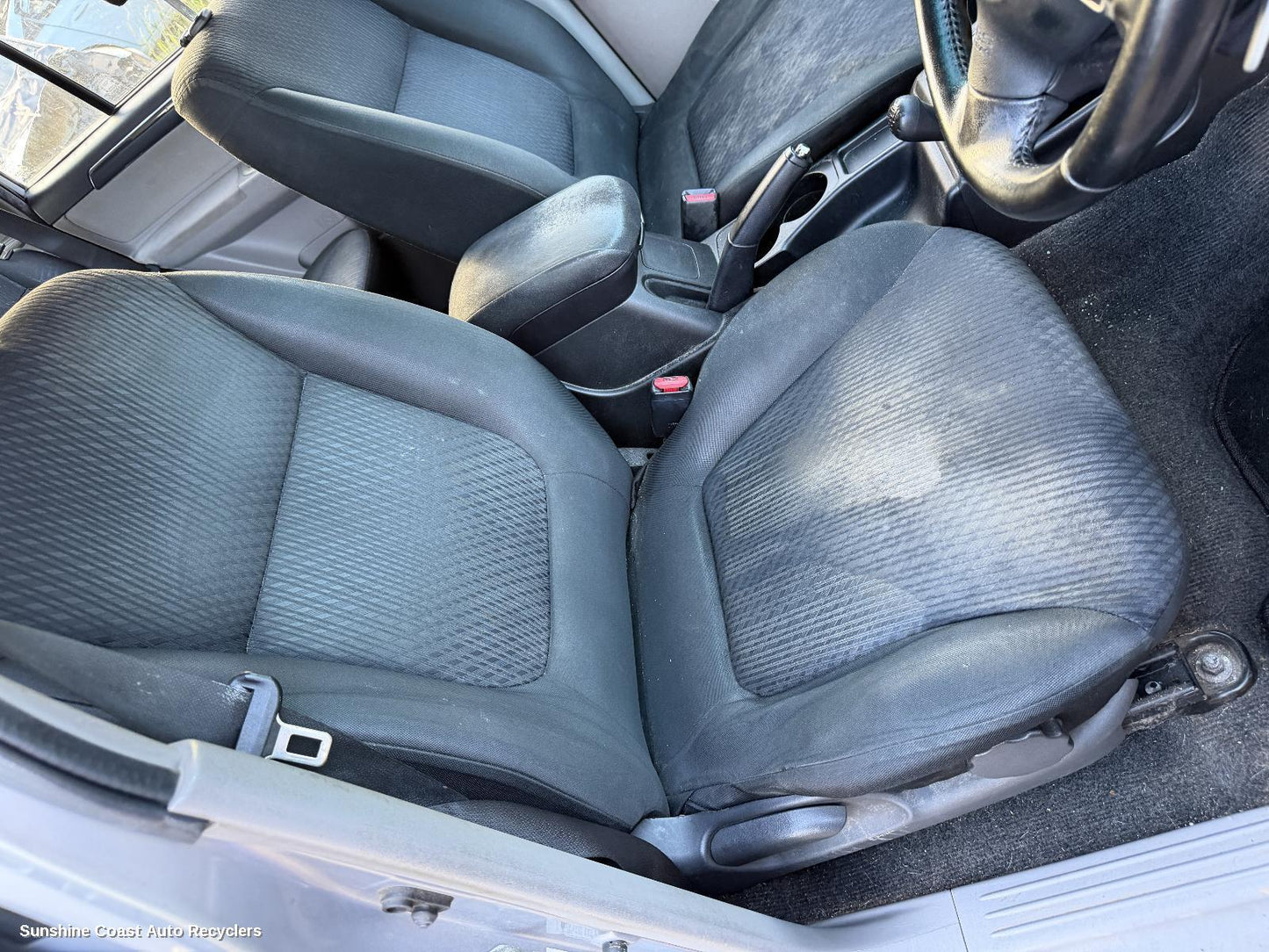 2013-2015 Mitsubishi Challenger Front Seat