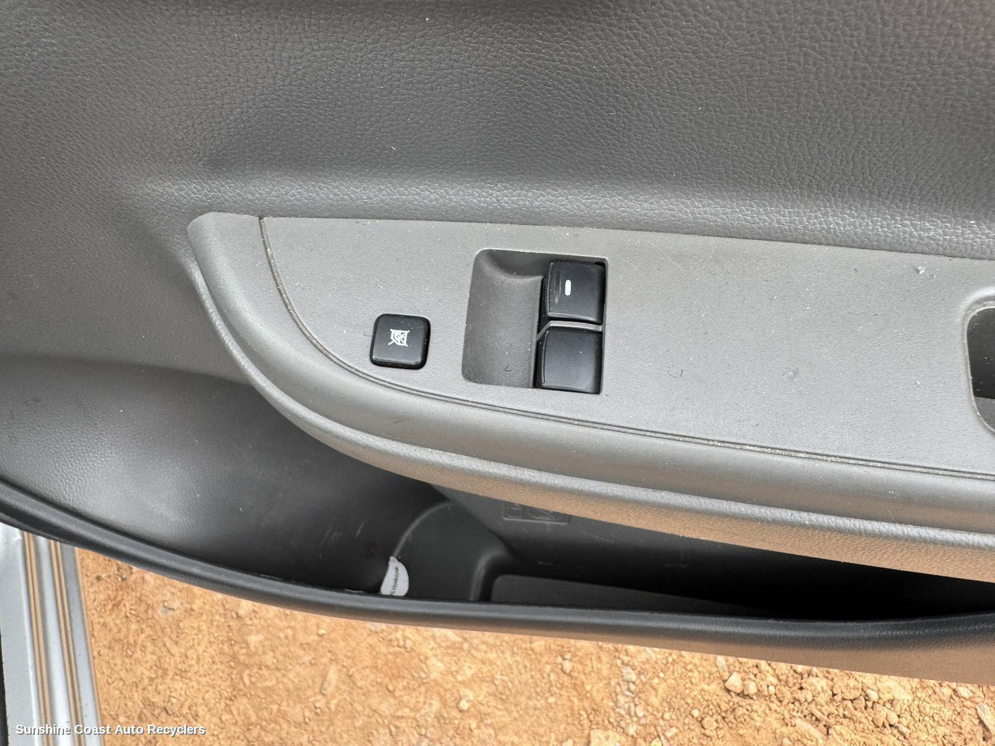 2016 Mitsubishi Triton Pwr Dr Wind Switch