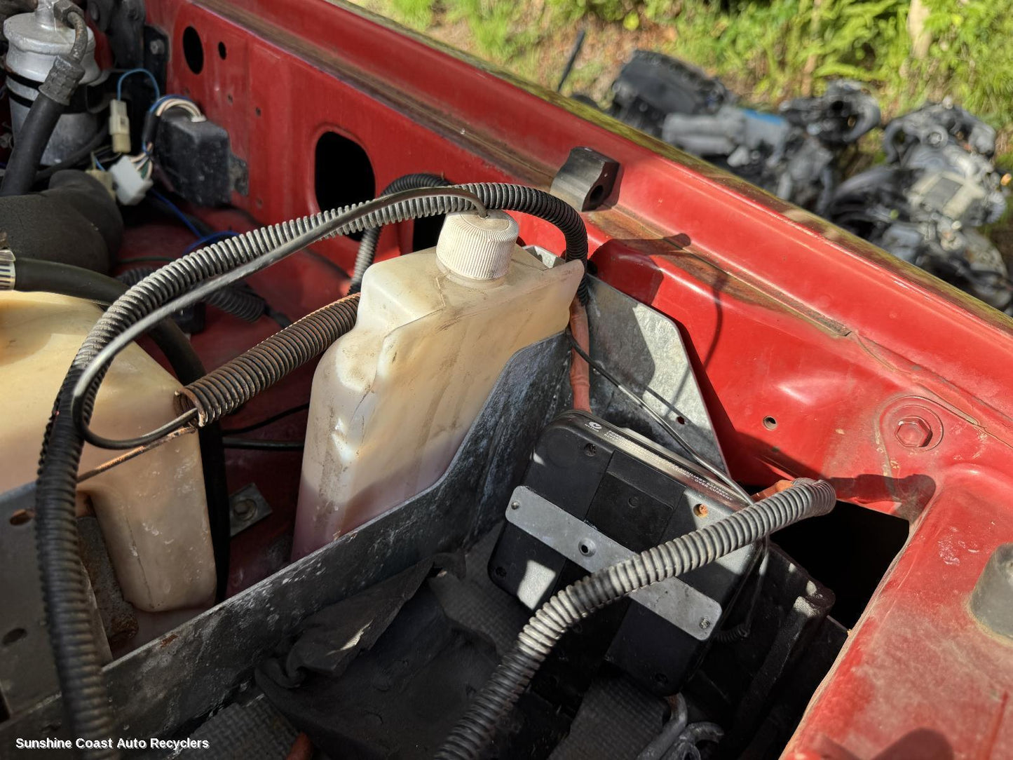 1984 Toyota Landcruiser Washer Bottle