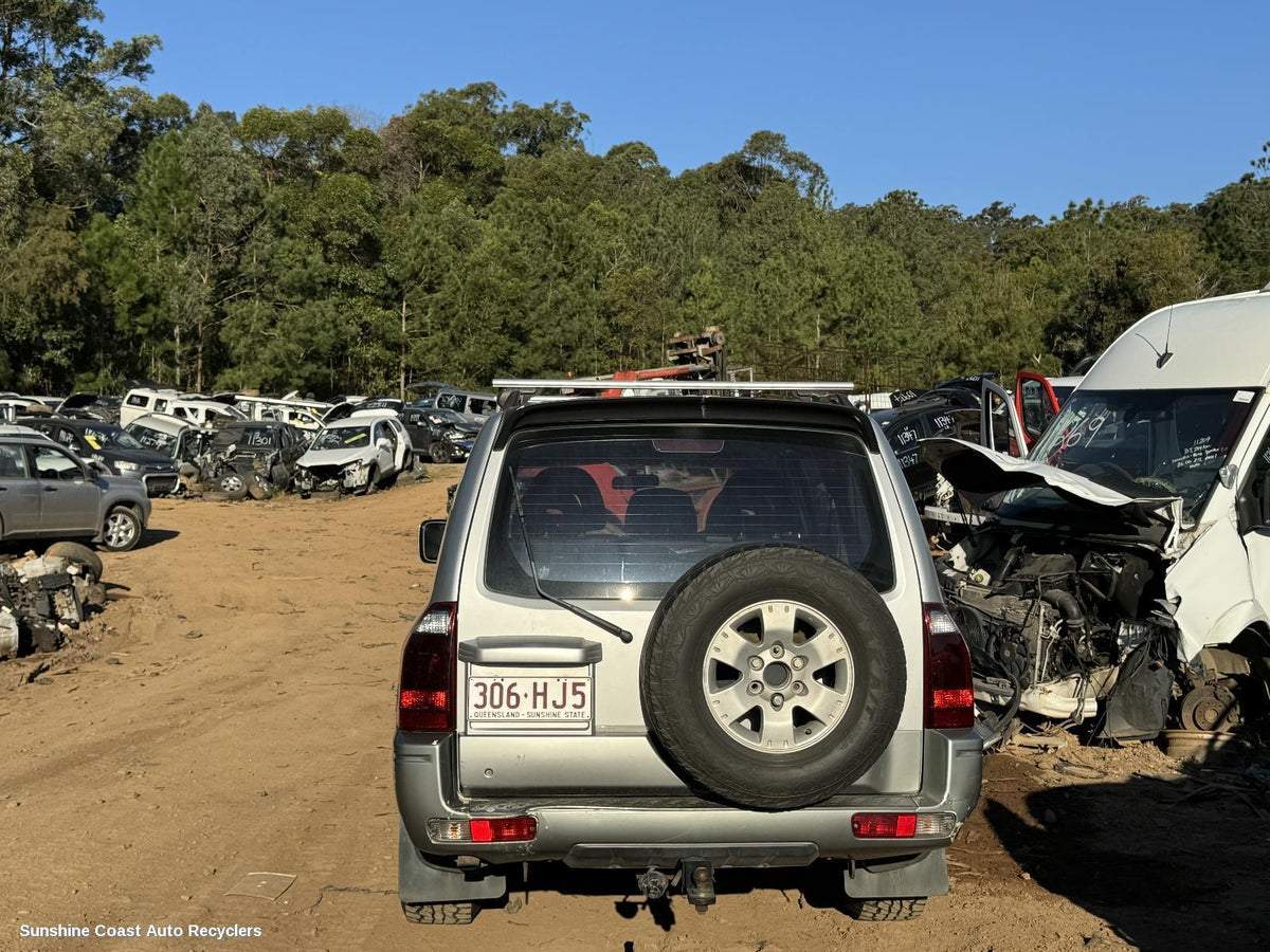 2002-2006 Mitsubishi Pajero Bootlid Tailgate