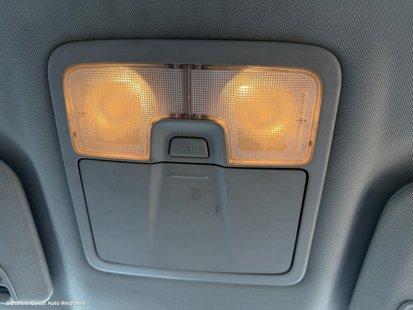 2012-2020 Holden Colorado Courtesy Light
