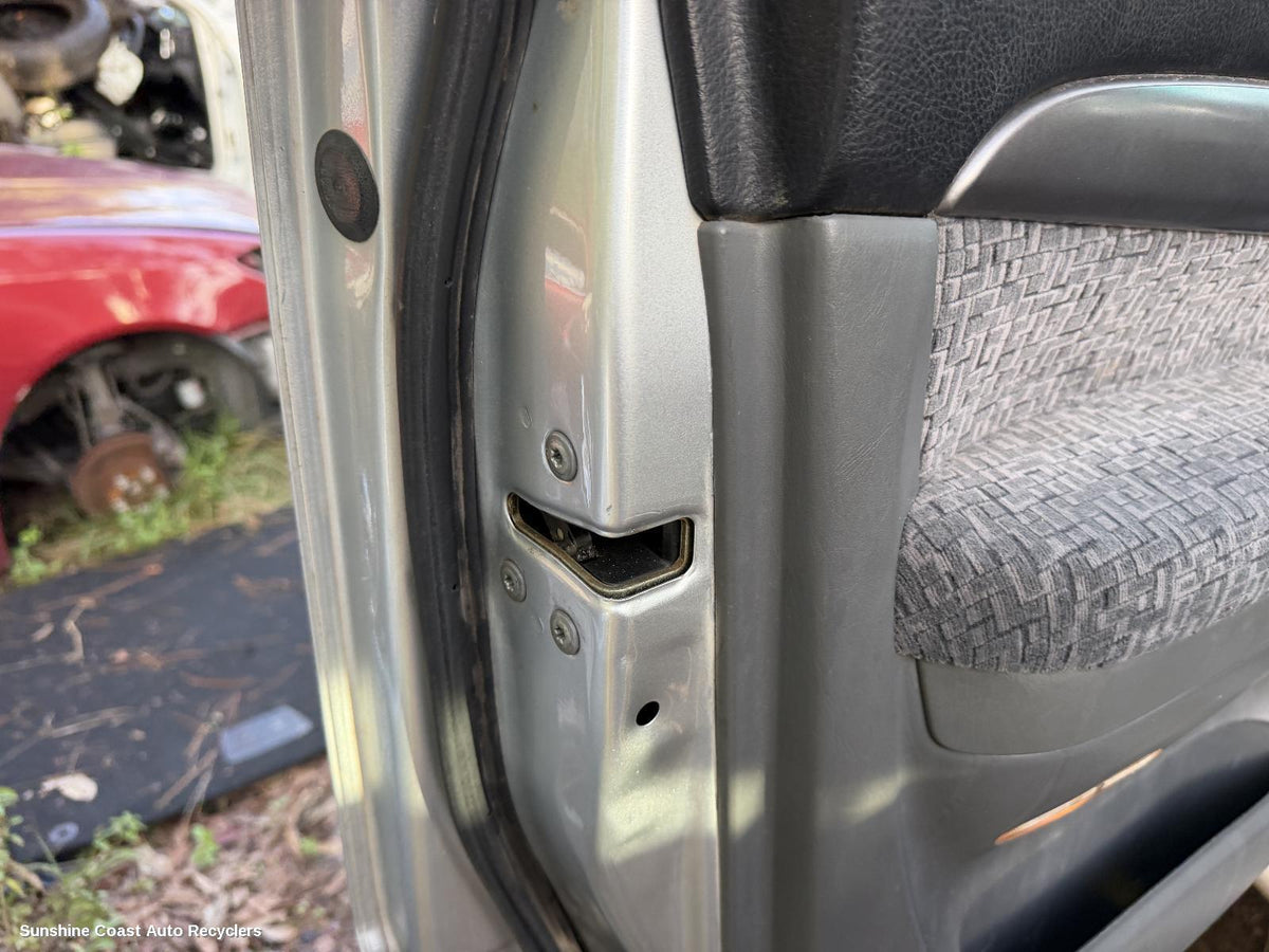 2003-2009 Toyota Prado Door Boot Gate Lock