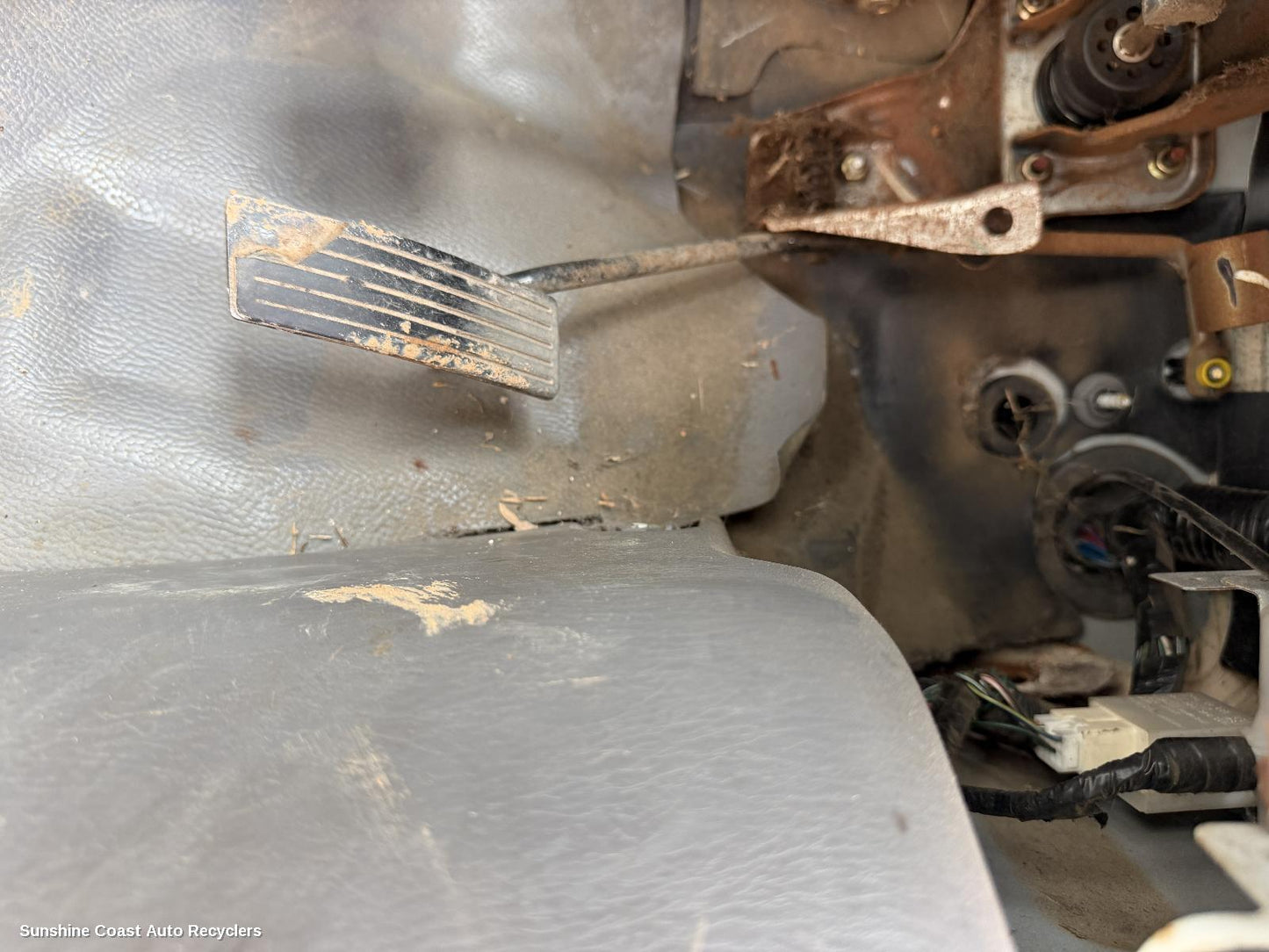 1999-2006 Ford Courier Pedal Assembly
