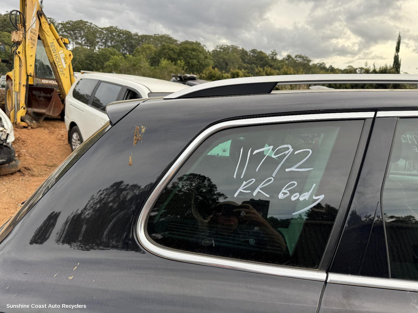 2016 Volkswagen Touareg Right Rear Side Glass