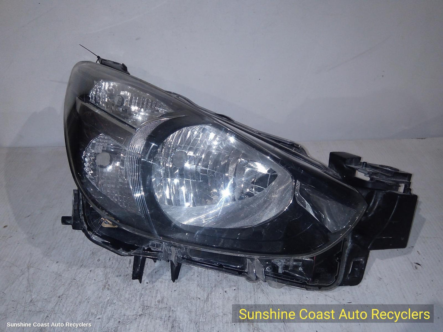 2015 Mazda 2 Right Headlamp