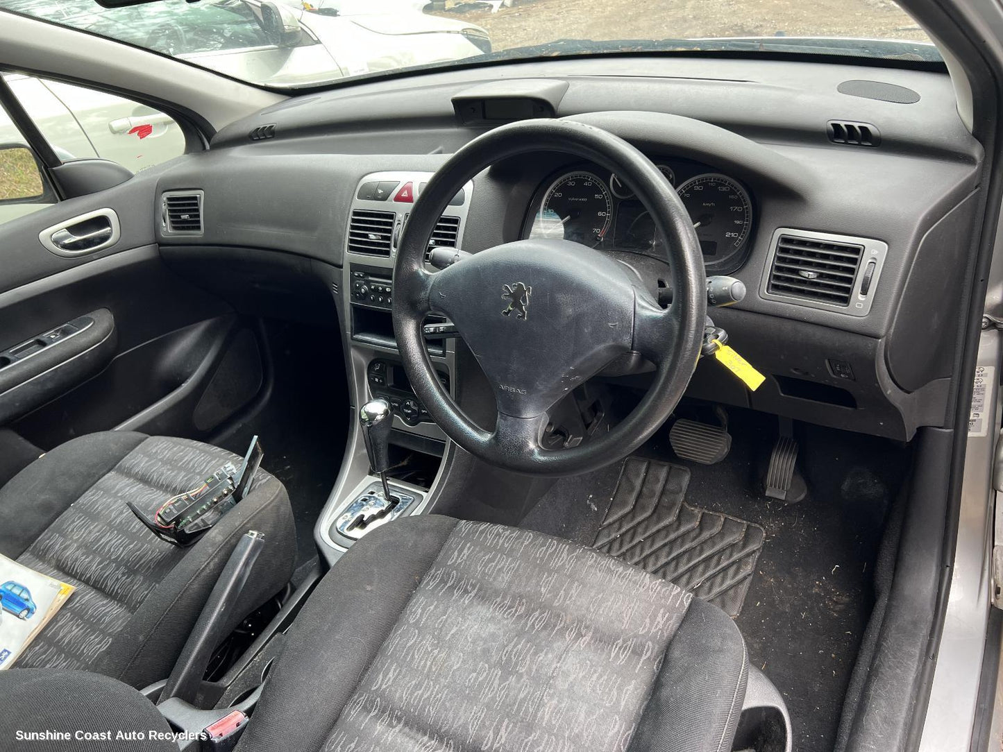 2001-2005 Peugeot 307 Owners Handbook