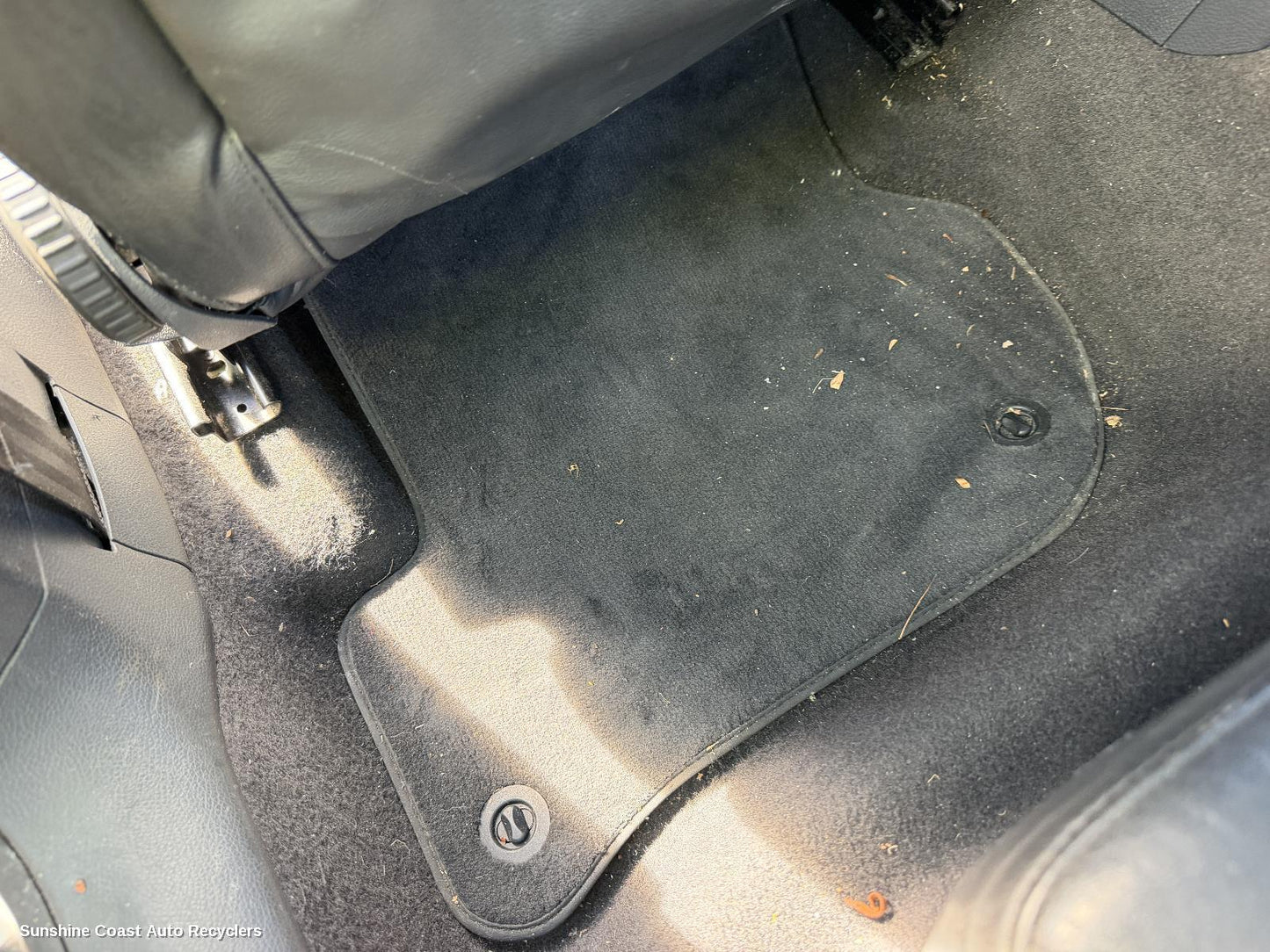 2004-2009 Volkswagen Golf Floor Mats