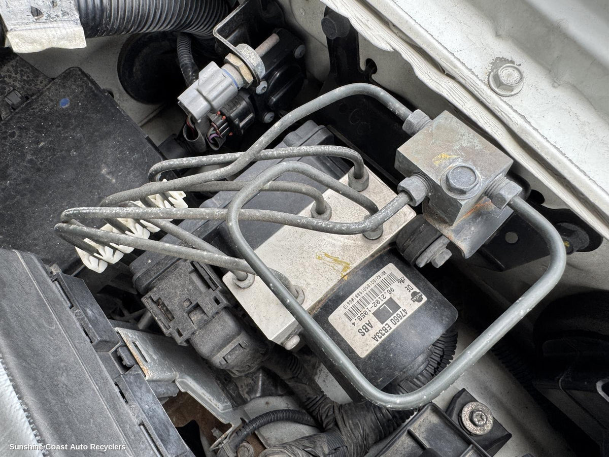 2005-2015 Nissan Navara Abs Pump Modulator