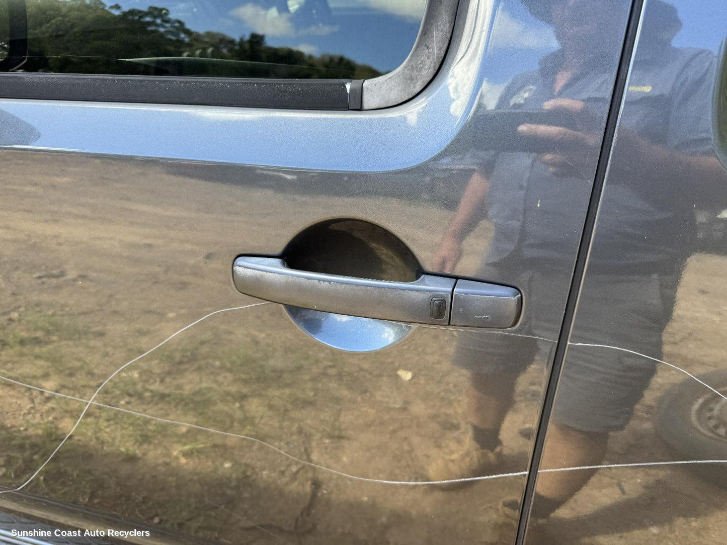 2012 Nissan Pathfinder Door Handle