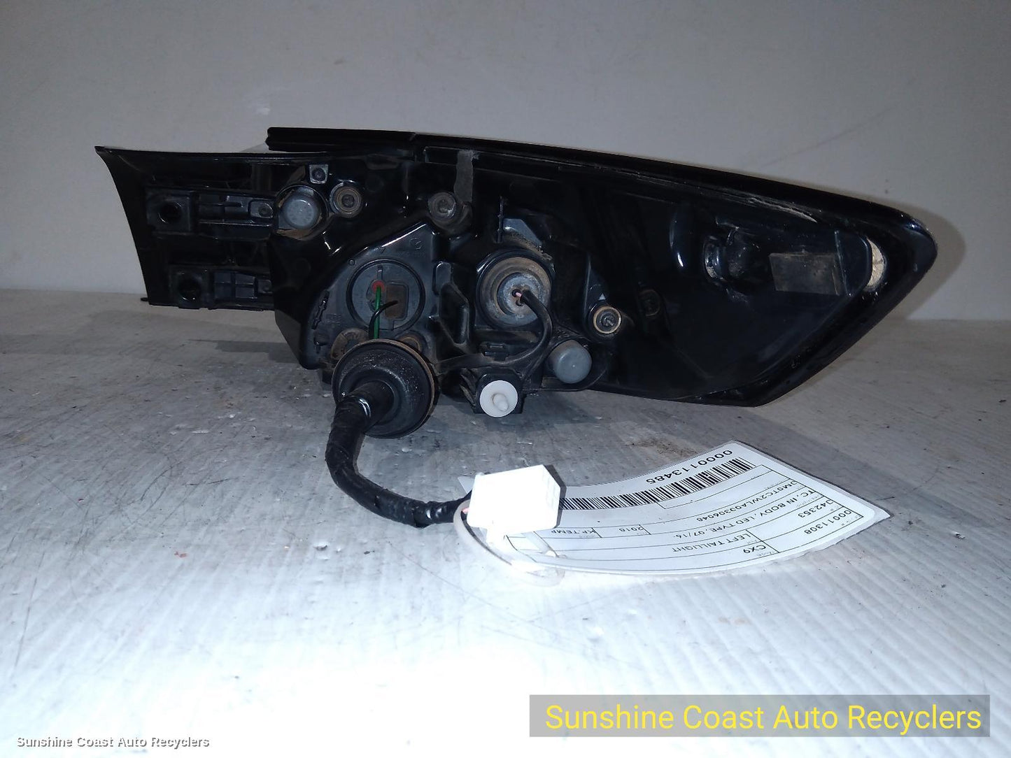 2018 Mazda Cx9 Left Taillight