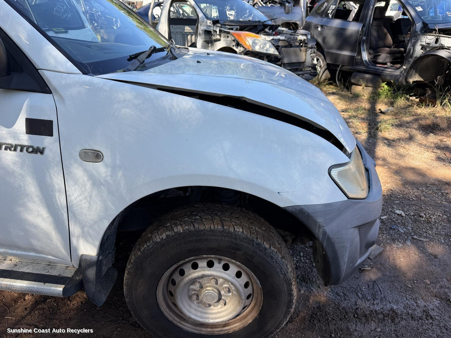 2006-2015 Mitsubishi Triton Right Guard