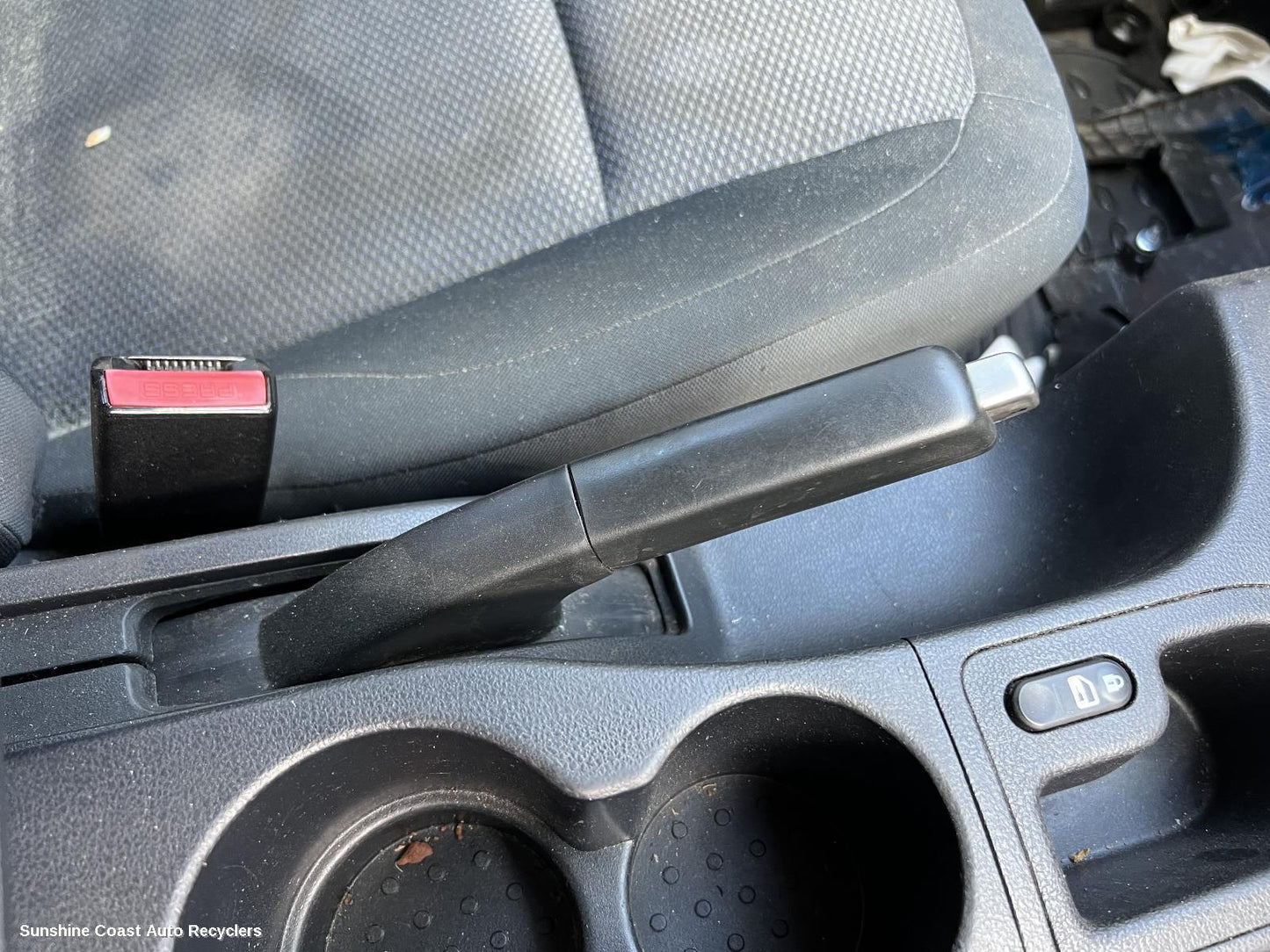 2010 Nissan Dualis Handbrake Lever