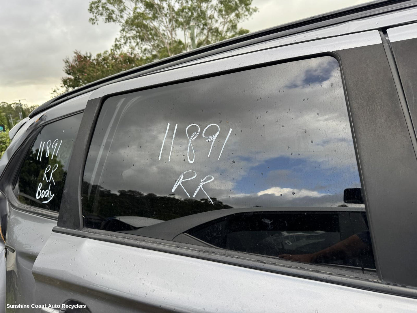 2018 Mitsubishi Outlander Right Rear Door Window