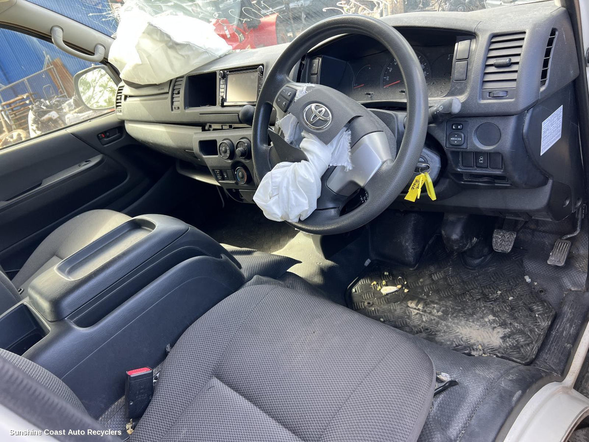 2015-2019 Toyota Hiace Vacuum Air Pump