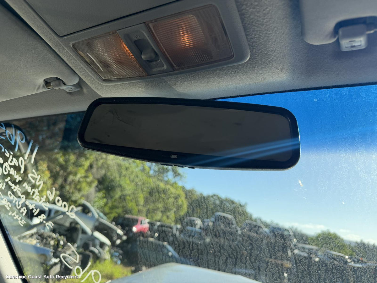2006-2014 Mitsubishi Pajero Interior Mirror