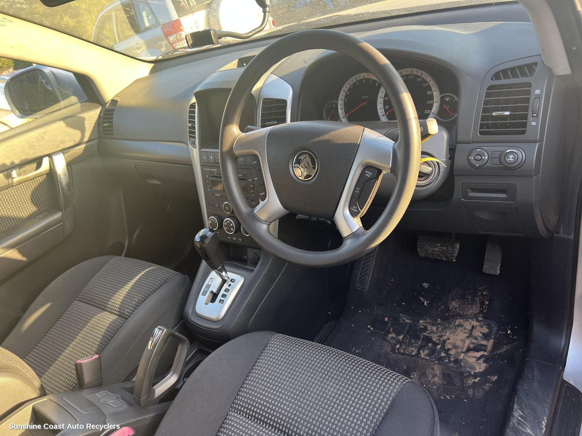 2006-2011 Holden Captiva Right Guard