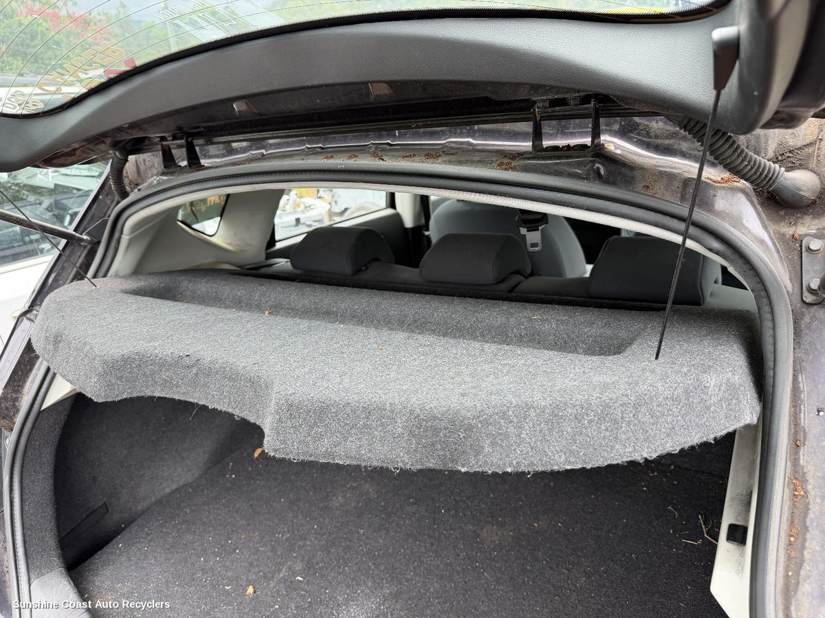 2007-2014 Nissan Dualis Parcel Shelf Cargo Blind