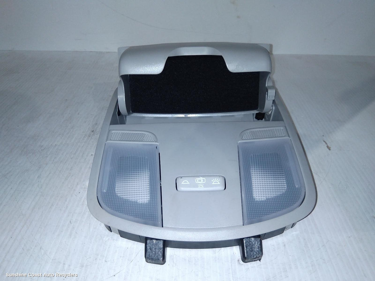 2020-2026 Kia Stonic Courtesy Light