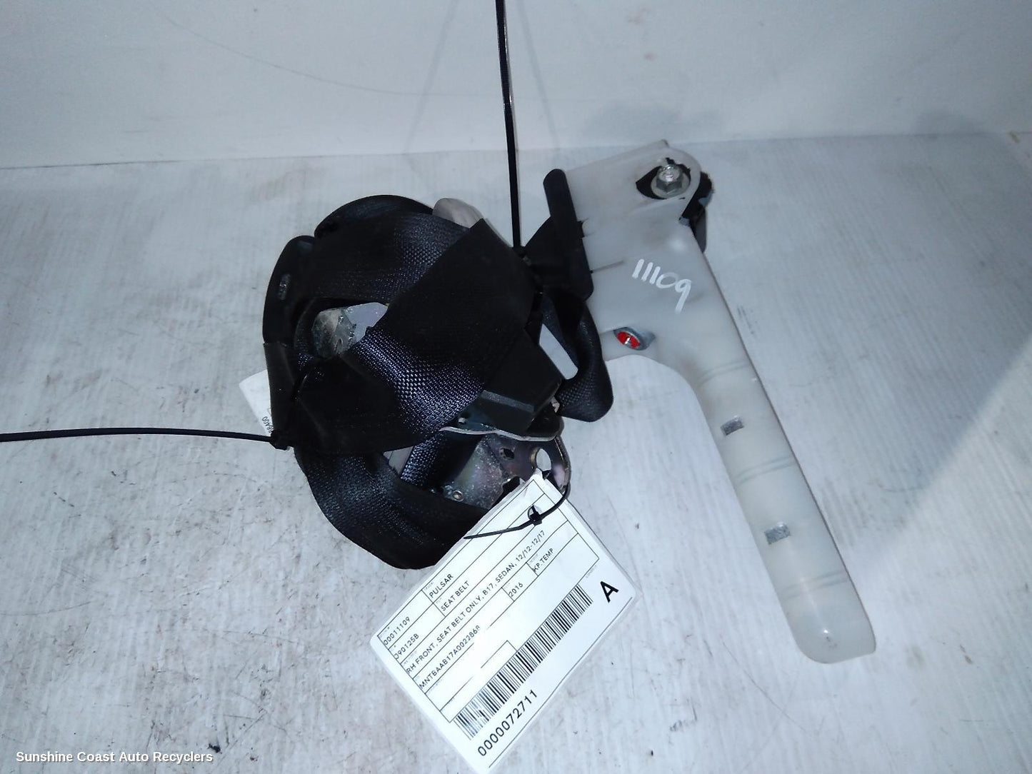 2016 Nissan Pulsar Seatbelt Stalk