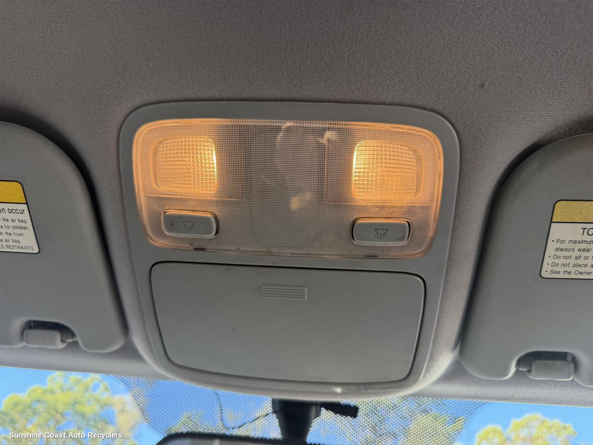 2004-2010 Kia Sportage Courtesy Light